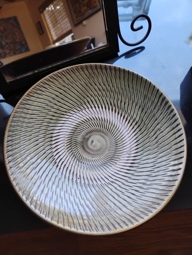 Very pretty decorative bowl - decorative,